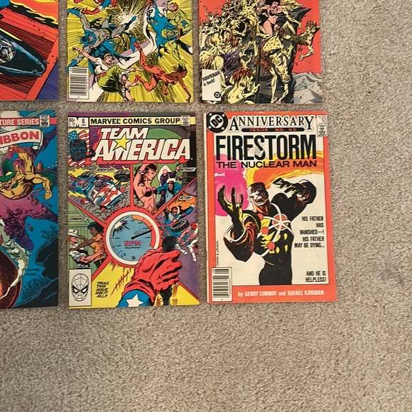 Lot of 6 Comics Variety - Picture 4 of 5